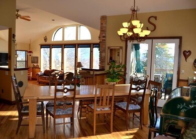 1748 NW Crescent Dr, Grants Pass, OR 97526 - photo 6