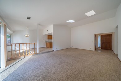 4415 Moyvane Dr-12
