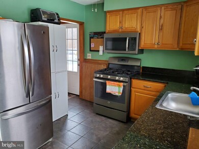 852 Voorhees Ave, Middlesex, NJ 08846 - photo 4