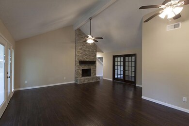5466 Apple Blossom Ln, Friendswood, TX 77546 - photo 7