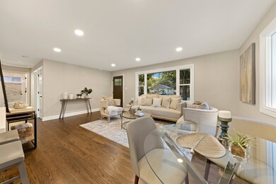 957 N Sleight St, Naperville, IL 60563 - photo 5