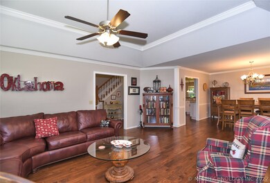 Now an angle from the front of the main living, lo