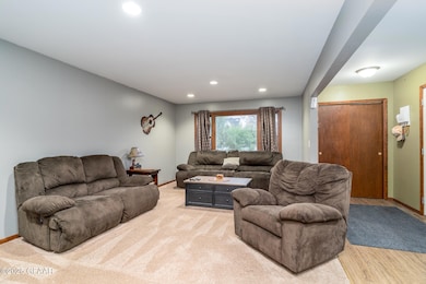 1921 4th Ave N, Grand Forks, ND 58203 - photo 7