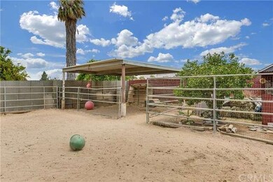 HORSE PIPE CORRAL WITH COVER 