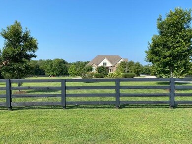 290 Cave Run Cir, Versailles, KY 40383 - photo 3