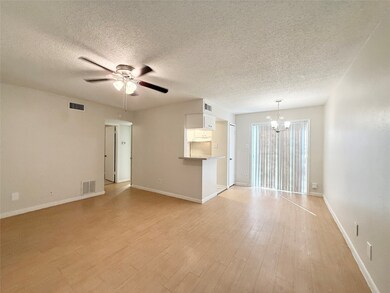 3902 Mandell St unit 2, Houston, TX 77006 - photo 5