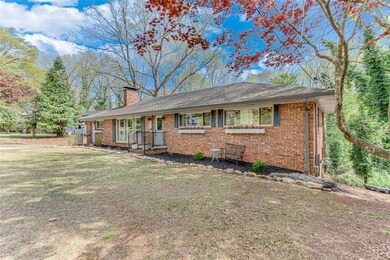 613 Holly Dr, Gainesville, GA 30501 - photo 2