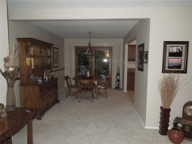 211 Magnolia Dr, Crown Point, IN 46307 - photo 5