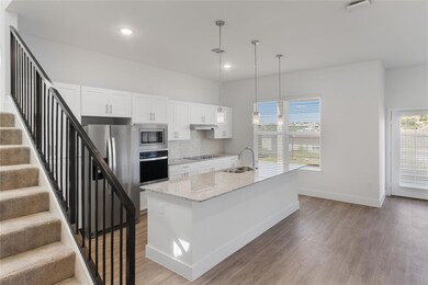 18531 Kyle Seale Pkwy unit 25, Helotes, TX 78023 - photo 3