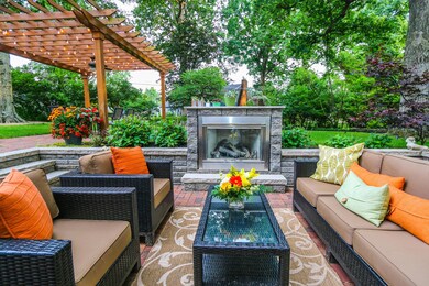 5975 Forestview Dr, Columbus, OH 43213 - photo 3