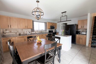 KITCHEN 03 - 83U0660