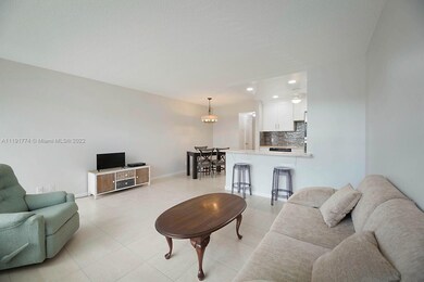 2 Windsor A, West Palm Beach, FL 33417 - photo 5
