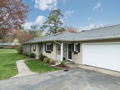 102 Primrose Dr, Longmeadow, MA 01106 - photo 2