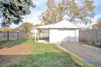 438 W Poinsetta Ave, Toledo, OH 43612 - photo 3