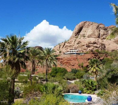 grounds pool camelhead