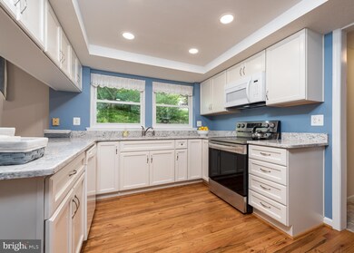 7424 Sandalfoot Way, Columbia, MD 21046 - photo 3