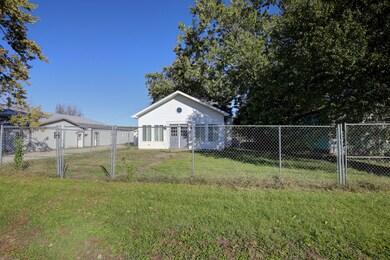 1283 Illinois 130, Villa Grove, IL 61956 - photo 3