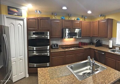 gourmet kitchen