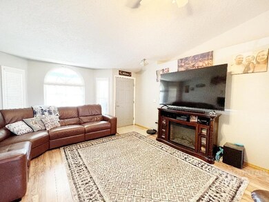 204 W Crestwood Dr, Nampa, ID 83686 - photo 3