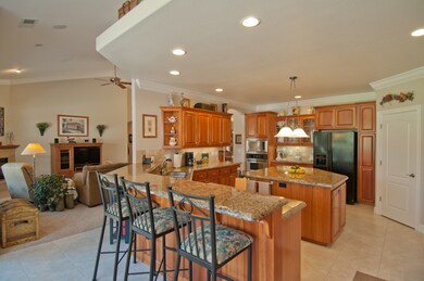 Kitchen bar