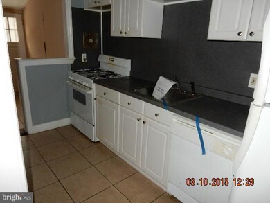 3704 Eastwood Dr, Baltimore, MD 21206 - photo 5