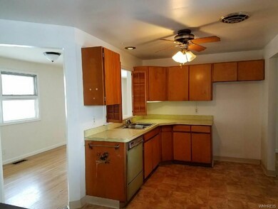 KITCHEN- EAT IN OPEN TO DINING ROOM & BONUS ROOM--