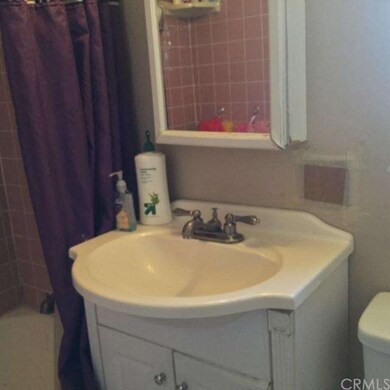 702 N Broadacres Ave, Compton, CA 90220 - photo 6