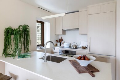 300 E 50th St unit 2M, New York, NY 10022 - photo 5