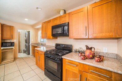 19248 Cantara St, Reseda, CA 91335 - photo 6