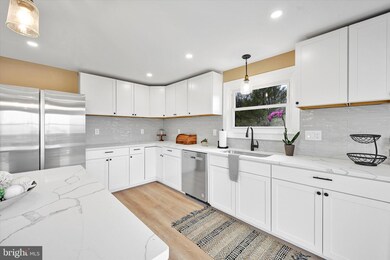 1014 Reading Ave, Boyertown, PA 19512 - photo 6