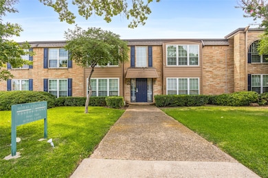 7924 Royal Ln unit 106, Dallas, TX 75230 - photo 2