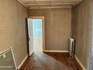 1073 Dalton Ave, Pittsfield, MA 01201 - photo 6