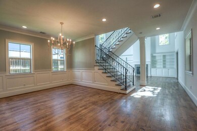 1449 Chamboard Ln, Houston, TX 77018 - photo 7