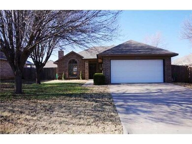 Exterior Front. This is a GEM! Impeccable. Open, L