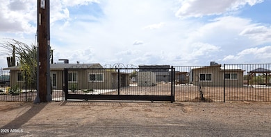 144 N Cactus Rd