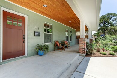211 Fairbanks St, Houston, TX 77009 - photo 2