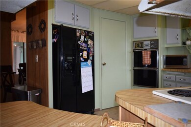 24524 Cornstalk Rd, Wildomar, CA 92595 - photo 3