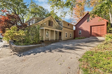 108 Center St, Wolfeboro, NH 03894 - photo 4