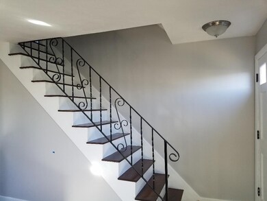 53 Beech St, New Bedford, MA 02740 - photo 4