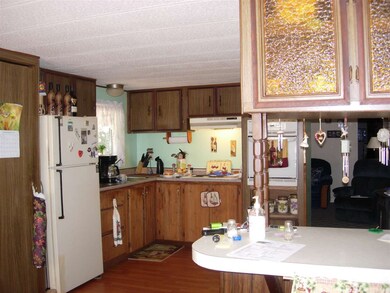 18 Lighthouse Ln, Rochester, NH 03868 - photo 4