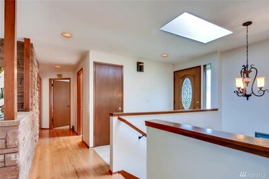 711 Olympic Ave, Edmonds, WA 98020 - photo 3