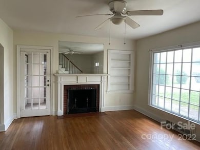 481 N Center St, Statesville, NC 28677 - photo 4