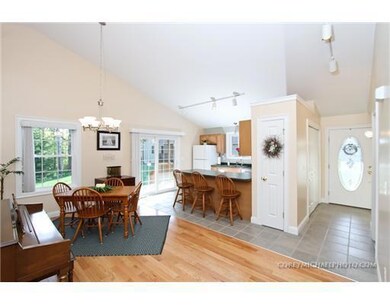 Interior Space/Layout. Bright,...