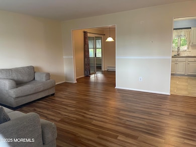 7 Whitmore Ct, Toms River, NJ 08757 - photo 5