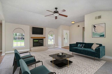 1206 W Castlewood Ave, Friendswood, TX 77546 - photo 2