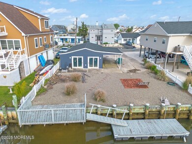 129 S Captains Dr, Little Egg Harbor Township, NJ 08087 - photo 4