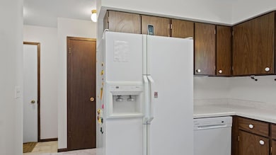 918 16th St SE, Menomonie, WI 54751 - photo 7