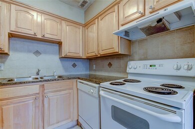 Appliances include stove, refrigerator, dishwasher
