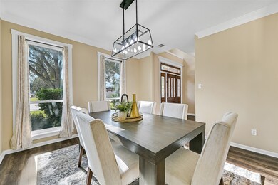 303 Regency Ct, Friendswood, TX 77546 - photo 4