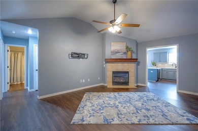 1025 Kaycee Dr, Raymore, MO 64083 - photo 4